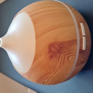 Aromatherapy diffuser